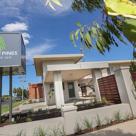 Seven Pines Motor Inn Милдьюра Экстерьер фото